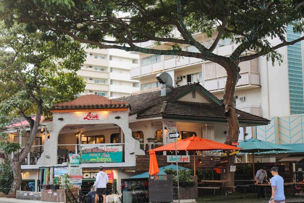 Seashore Waikiki Studio 1 Block From A Beach No Resort Fees Honolulu Bagian luar foto