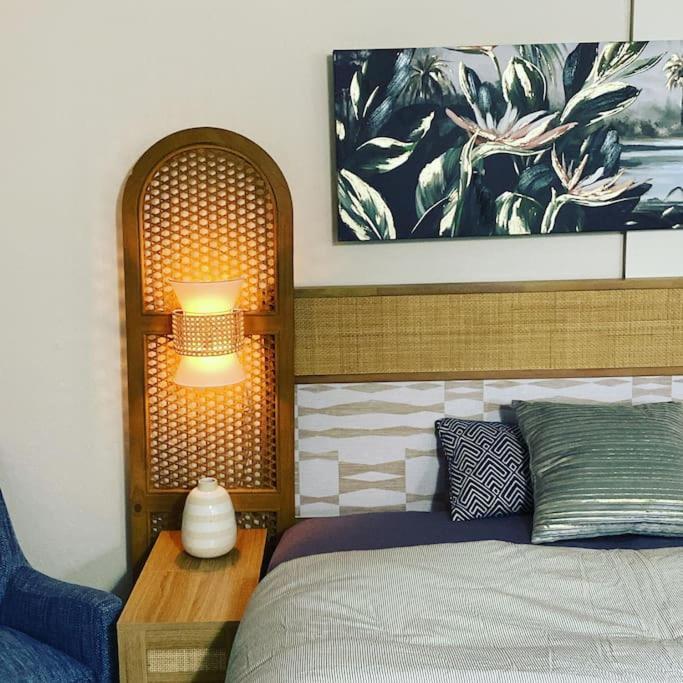 Seashore Waikiki Studio 1 Block From A Beach No Resort Fees Honolulu Bagian luar foto